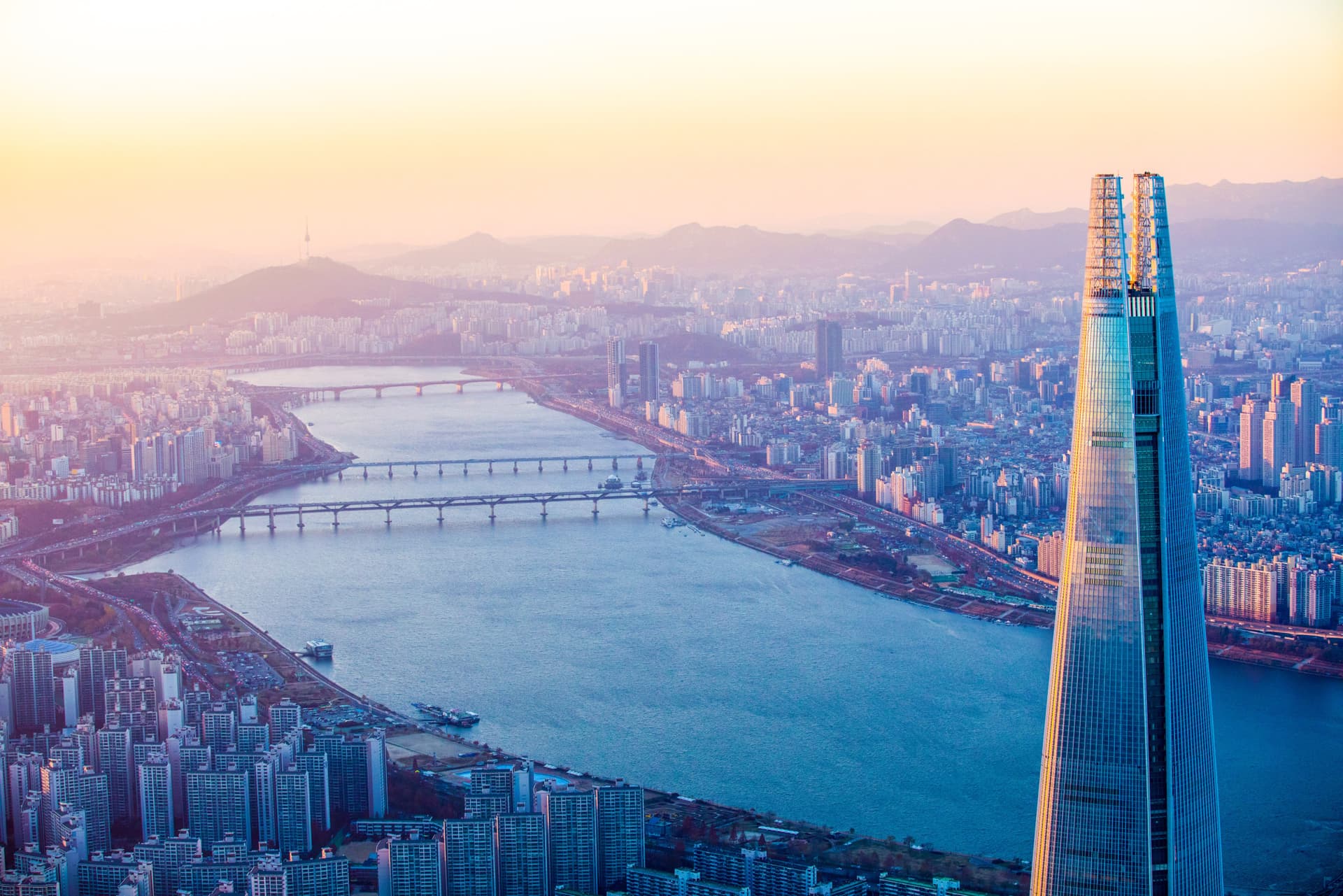 COMBO: Lotte World Adventure Seoul + Lotte World Aquarium + Seoul Sky Observatory Tickets - image 12